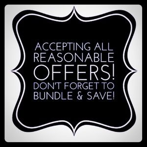 ✨Open to reasonable offers✨ Bundle and save!!✨